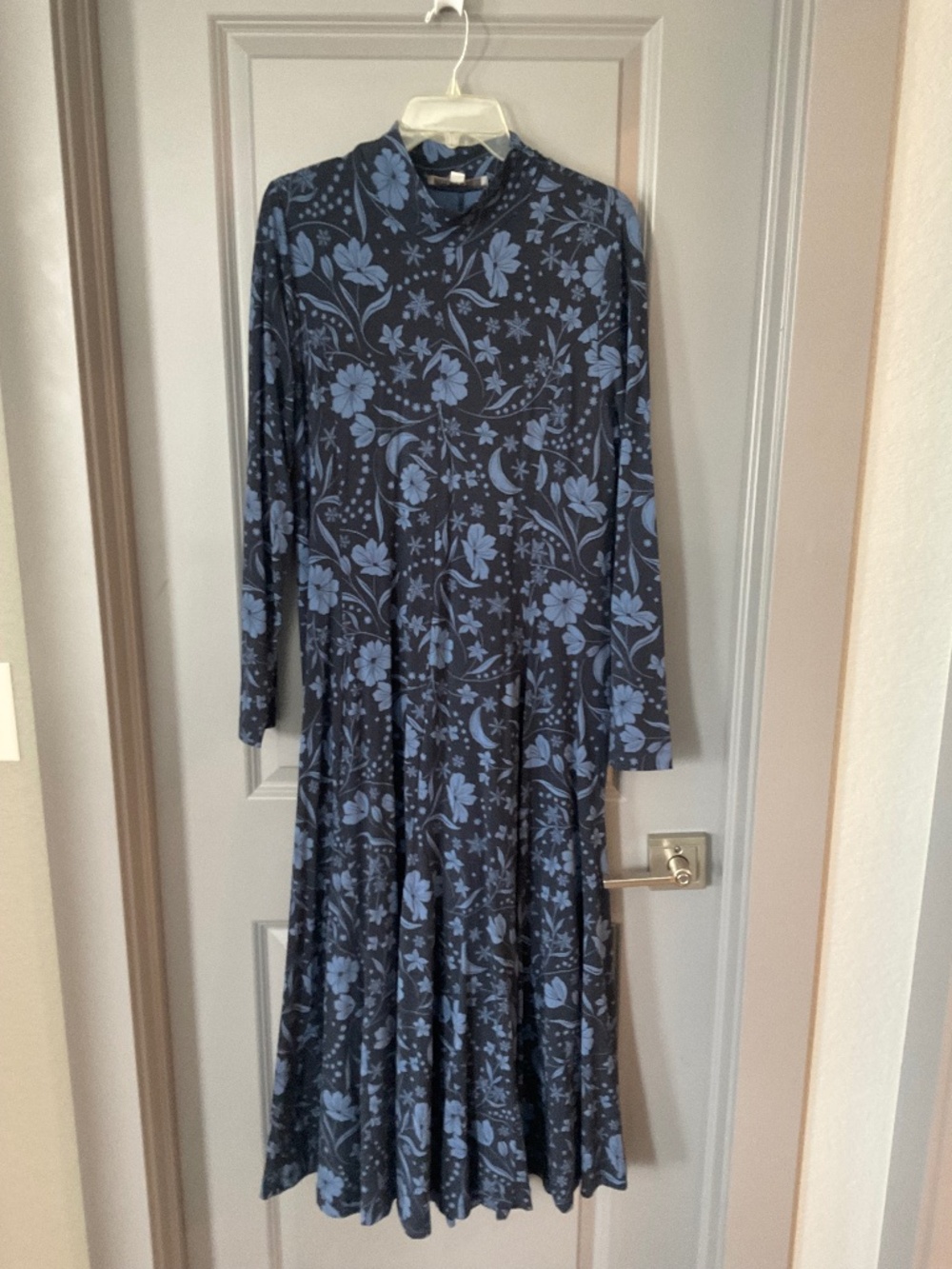 Blue floral midi dress